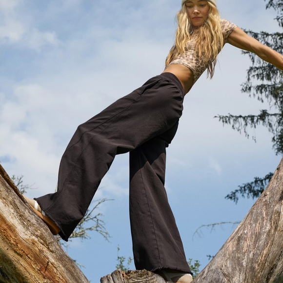 Aerie Black Wide Leg Pants - Picture 3 of 15